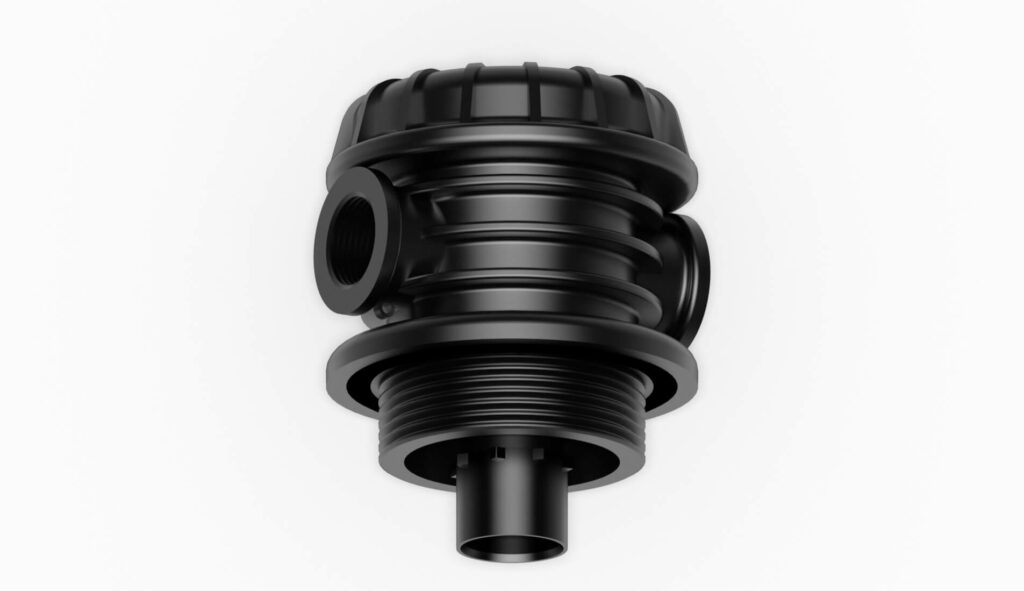 Schwarzes Filterelement mit verschiedenen Anschlussmöglichkeiten für Rohrsysteme.